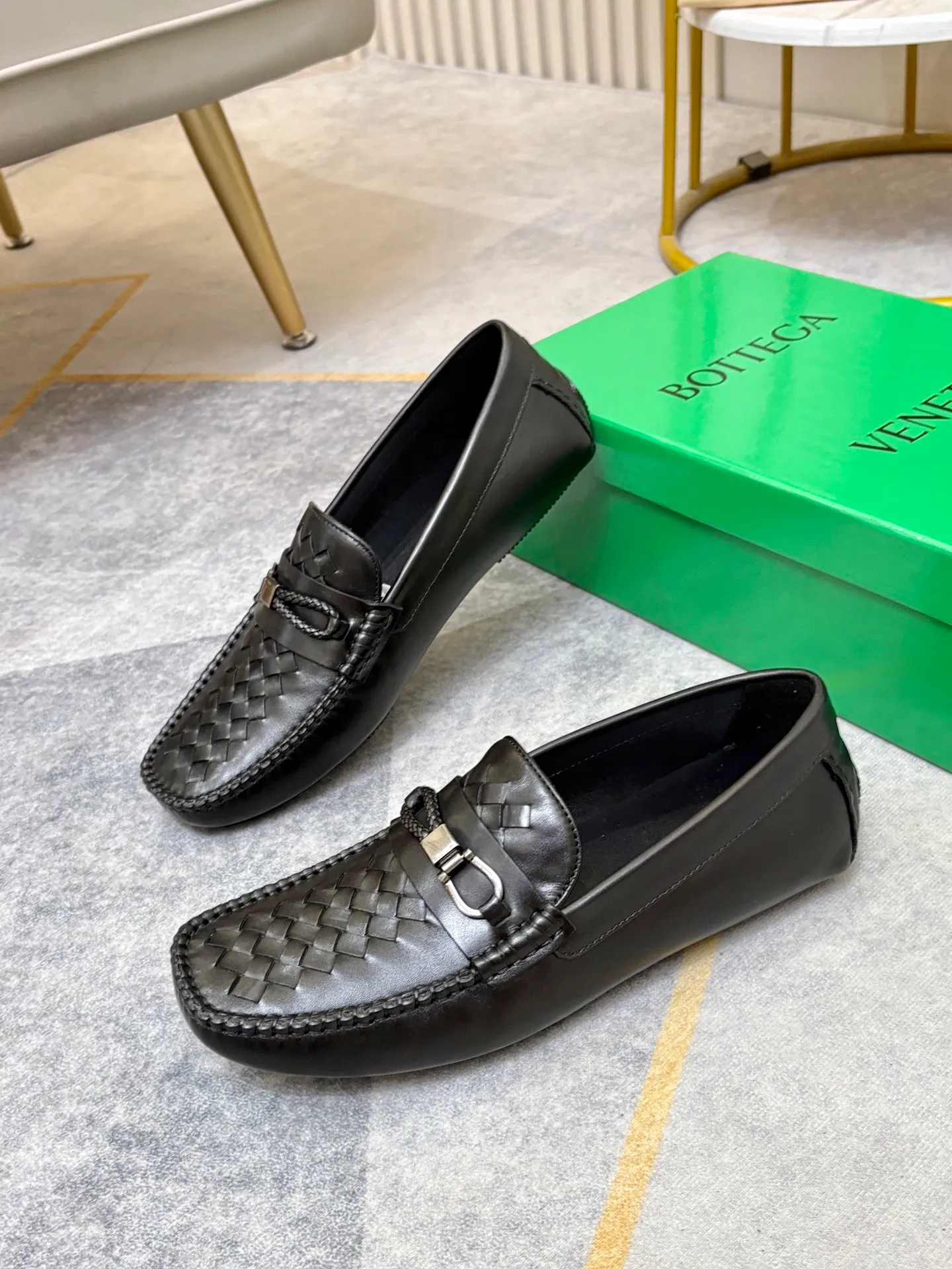 P420💰 (Niu Li + Niu Pad) [BV] The latest hot style‼ ️Casual men's shoes, uppers imported first-layer cowhide ➕Full imported cowhide lining✔️Exquisite workmanship, excellent foot feel, special rubber soles✔️, cool and fashionable, the latest fashion, fashionable outsole, hurry up.  Code number: 38-44 (can be customized to 37.45, non-refundable)
